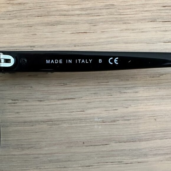 CHANEL Black Sunglasses - 5281-Q - Picture 5 of 7